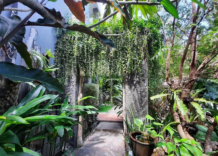 Oyo 3901 Kubu Kenak Hotel 2*